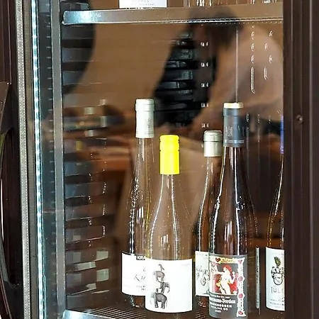 Weinstrasse No 8 